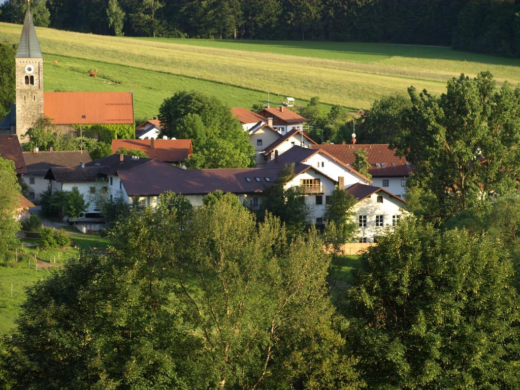 Hotel Landgut Stetter à Schöllnach Extérieur photo