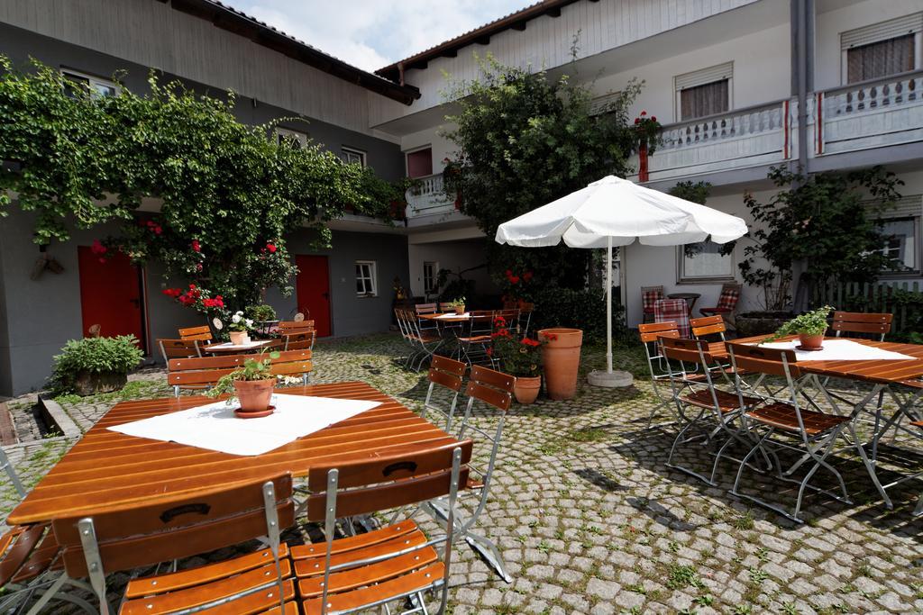 Hotel Landgut Stetter à Schöllnach Extérieur photo